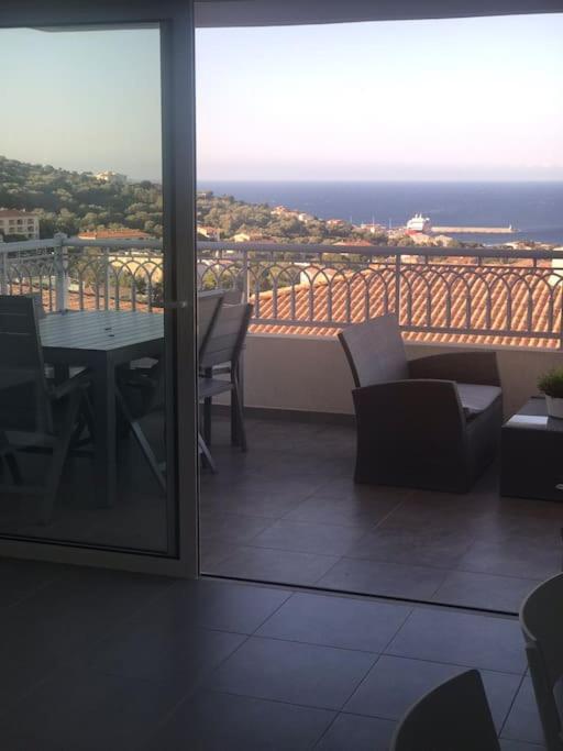 Appart Avec Terrasse Vue Sur Mer Exceptionnelle Л'Іль-Русс Екстер'єр фото